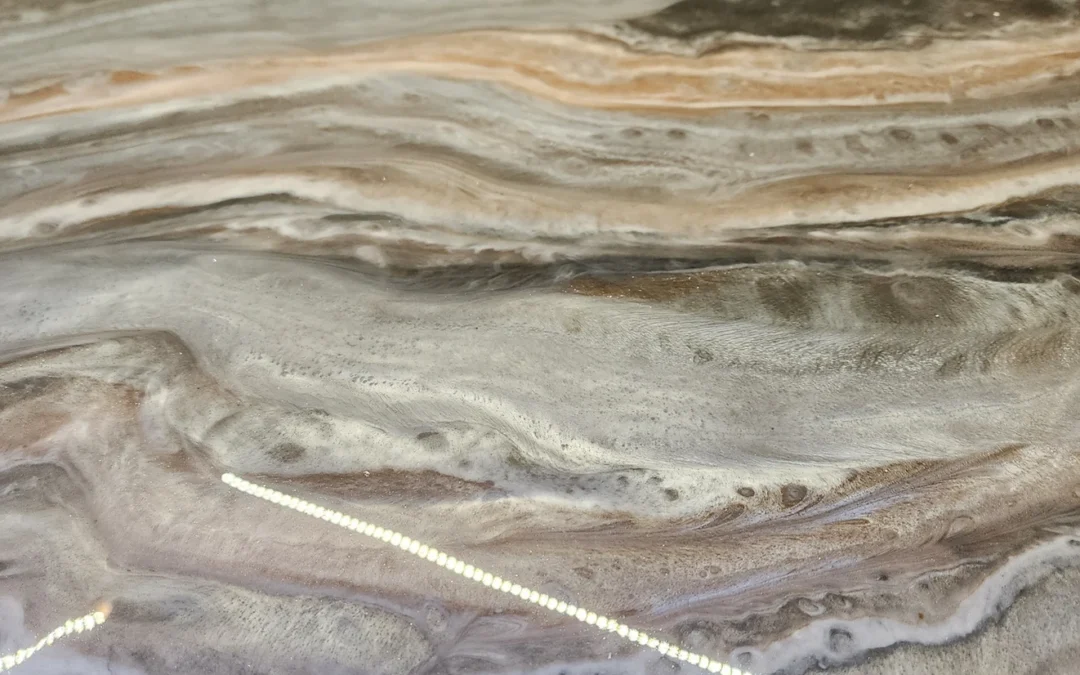 DIY Epoxy Countertops: Why Trusting the Pros is a Smarter Choice